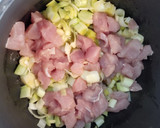Foto del paso 2 de la receta: Porrusalda con pavo 🤪