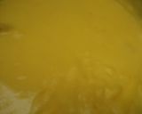 A picture of step 2 of Vanila fruit cake custard.