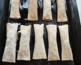 A picture of step 10 of Crunchy chicken filo cigars.