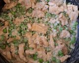 Foto del paso 5 de la receta: Pasta con pollo y chícharos