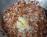 A picture of step 2 of Chicken handi.