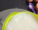 A picture of step 1 of Yummy yummy fermented milk maandzi.