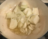 Foto del paso 4 de la receta: Tallarines con salsa de cebollas caramelizadas y mozzarella