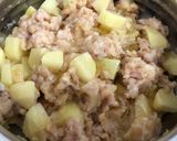 A picture of step 1 of Green Chilli Chicken Mince Curry.