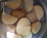 உருளைக்கிழங்கு வருவல் (Urulaikilanku varuval recipe in tamil) ரெசிபி ஸ்டேப் 1 புகைப்படம்