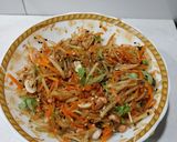 A picture of step 4 of Som Tum Yam.
