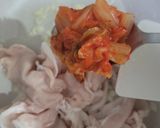 รูปขั้นตอนการทำที่ 2 ของ หมูสไลด์ผัดกิมจิ