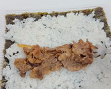 Foto langkah ke 4 dari resep Sushi Beef Teriyaki 🥓.