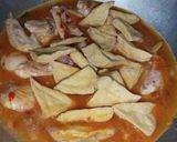 Foto langkah ke 4 dari resep Ayam Tahu Kuah Merah.