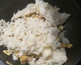 Foto langkah ke 4 dari resep Nasi goreng Cabe hijau.