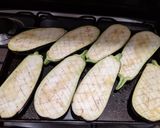 A picture of step 1 of Aubergines with mozzarella and lemony breadcrumbs.