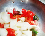 Foto del paso 2 de la receta: Filete de basa en salsa 🐟 🤩 😜