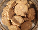 A picture of step 9 of White chocolate pecan cookies.