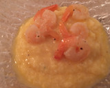 Foto del paso 5 de la receta: Polenta con Camarones al estilo Lee🌷
