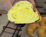Foto del passaggio 5 della ricetta Cornetti salati bicolore sofficissimi
