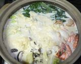 A picture of step 4 of Cheese and Soy Milk Hot Pot.