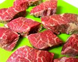 A picture of step 1 of Beef Simmered In Beer.