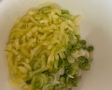 Csirkés tésztasaláta recept fázis 2 fotója