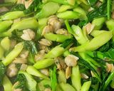 Hình bước làm 3 của món Cải làn xào ngao