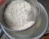A picture of step 5 of Lemon Tea Muffins.