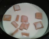 A picture of step 4 of Pineapple brownie with caramel syrup.