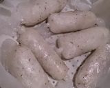 A picture of step 8 of Jaja Bantal (Indonesian Dessert).