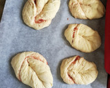 Foto del paso 8 de la receta: Pan mimbre con mermelada de fresa