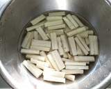 A picture of step 1 of Pounded Burdock Root.