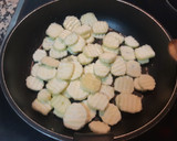 Foto del paso 5 de la receta: Arepas con queso rellenas