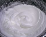 A picture of step 6 of Premium Roll Cake.