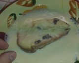 A picture of step 3 of Panettone French Toast.