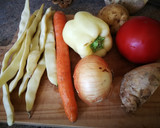 Foto del paso 2 de la receta: Sopa de garrofons con jarrete de cerdo ahumado