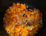 Foto del paso 1 de la receta: Sopa crema de zapallo y lentejas
