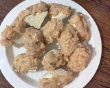 Foto langkah ke 2 dari resep Sop Soun Tahu Isi Udang Ayam.