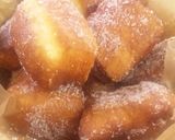 A picture of step 7 of Hawaiian Malasadas.