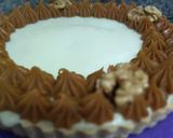 Foto del paso 6 de la receta: Tarta de dulce de leche, nuez y chocolate blanco