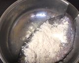 Foto langkah ke 2 dari resep Ikan Gurami Saos Asam Pedas Simple.