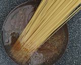 Foto langkah ke 2 dari resep Spaghetti Carbonara.