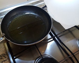 Foto del paso 3 de la receta: Bacaladillas especiadas con curry hechas en sartén