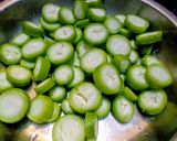 चिचिंडा की सूखी सब्जी रेसिपी चरण 1 फोटो