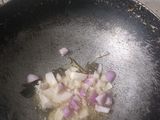 वांग्याचे भरीत सुक्का गोलमा टाकून (Vangyache Bharit Sukka Golma Recipe In Marathi)