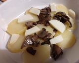 Foto del passaggio 3 della ricetta Tortino di patate e funghi