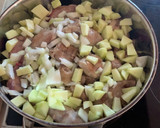 Foto del paso 2 de la receta: Conejo en salsa de manzana