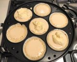 A picture of step 5 of Imagawayki / Japanese stuffed pancake.