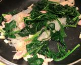 A picture of step 3 of Super Healthy Cellophane noodles with shrimps mussels pork fried vegetables.