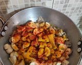 A picture of step 4 of Tangy Chilli Mushrooms🍄.
