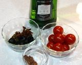 A picture of step 3 of Acqua Pazza made in a Tajine.