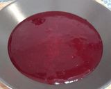 Foto del paso 5 de la receta: Eclair de crema de almendras y cobertura coulis de frutos rojos y coco