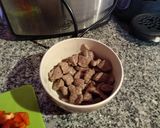 Foto del paso 3 de la receta: Un domingo de guiso! Filetes de ternera con patatas guisado