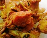 Gambar langkah 1 resipi Ayam Masak Kicap Dengan Kentang.